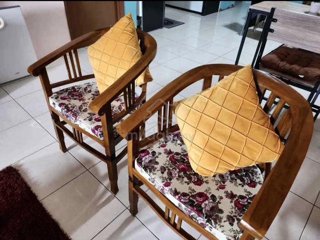 KERUSI KAYU JATI 3+3+1+1+ Kusyen (meja tebal lain) - photo 3 of 4
