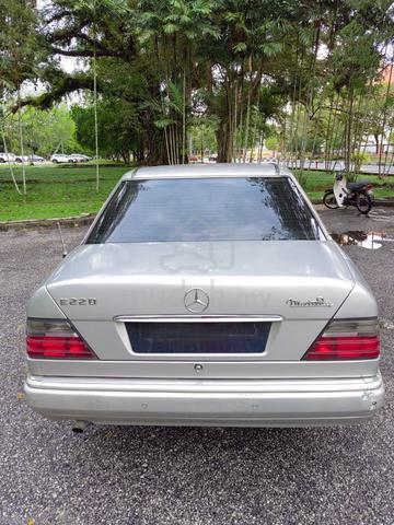 1995 Mercedes Benz 220E 2.2 W124 (A) - 3
