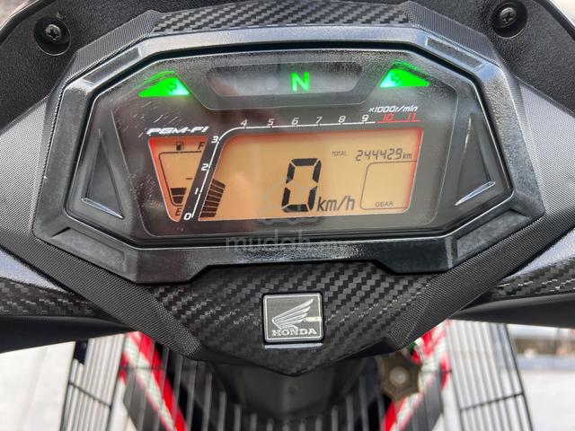 Honda RS150R V3 - photo 4 of 10