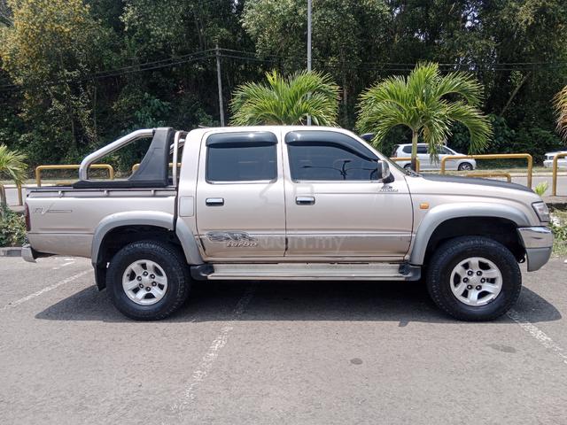 2003 Toyota HILUX 2.5 SR TURBO MY03 KDN165 (M) - 3