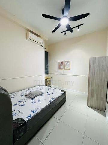 Big Medium Room in Fortune Perdana Lakeside, Kepong 1