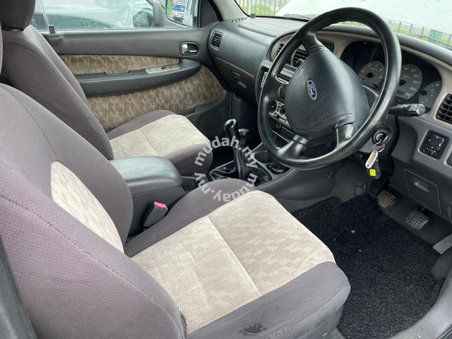 Ford EVEREST 2.5 4x4 MANUAL 4 WHEEL DRIVE - 4
