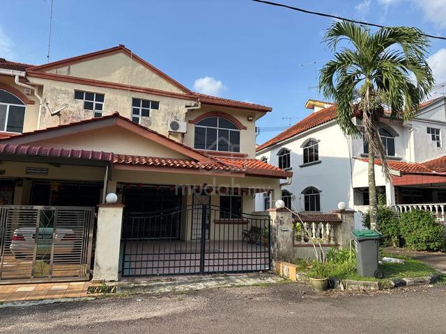 Double Storey Terrace House 1