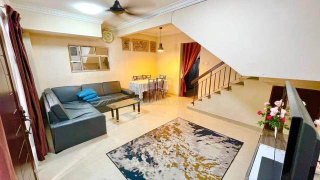 FREEHOLD & KITCHEN EXTENDED Double Storey Terrace Taman Puchong Utama 1