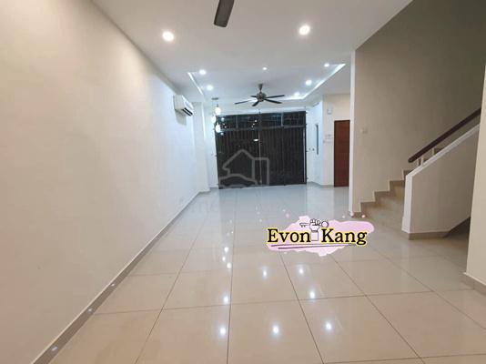3 Storey House @ Greenlane BU 3407SF Fully Renovated Unfurnished 1