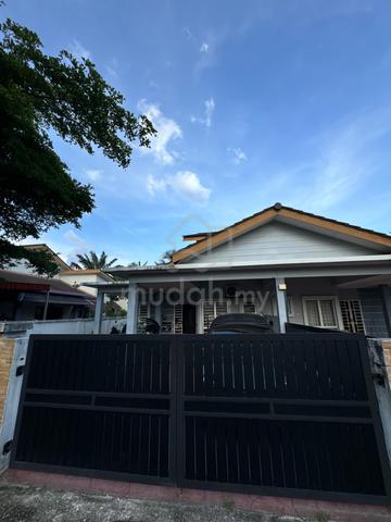 semi D HOUSE FOR SALE 1