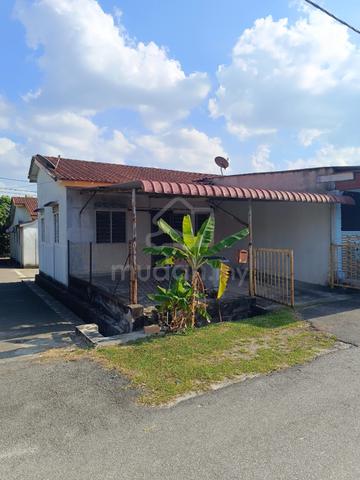 TERMURAH Rumah Teres End Lot Setingkat di Taman Krubong Permai, Melaka 1