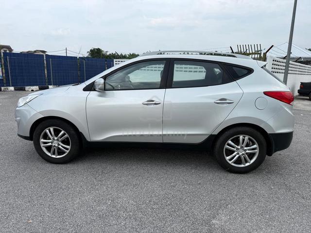 2010 Hyundai TUCSON 2.0 HIGH SPEC (A)CASH NICECAR - 4