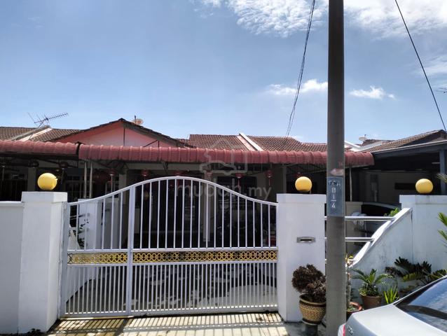 A single-storey terrace house at Taman Aman (For Sale) 1