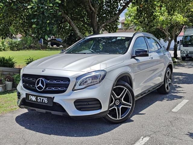 ON THE ROAD 2017 Mercedes Benz GLA250 AMG 2.0 - 2