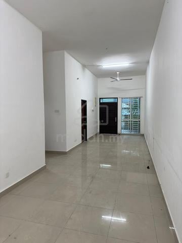 Balik Pulau Lrg Prestij 1-Story Terr. 3-Bedrooms La-1400sqft Brand New 1