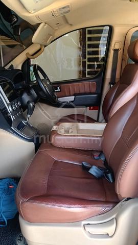 2012 Hyundai GRAND STAREX 2.5 ROYALE (A) - 2