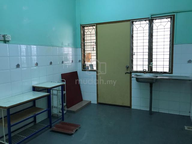 Freehold Double storey walking distance Mbmb Aeon Ayer keroh Melaka 1