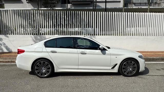 2017 BMW530i 2.0 M-SPORT (CBU) G30 (A) 56K KM - 3