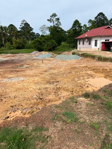 Tanah Lot Bangunan Kampung Menjual Tumpat 1