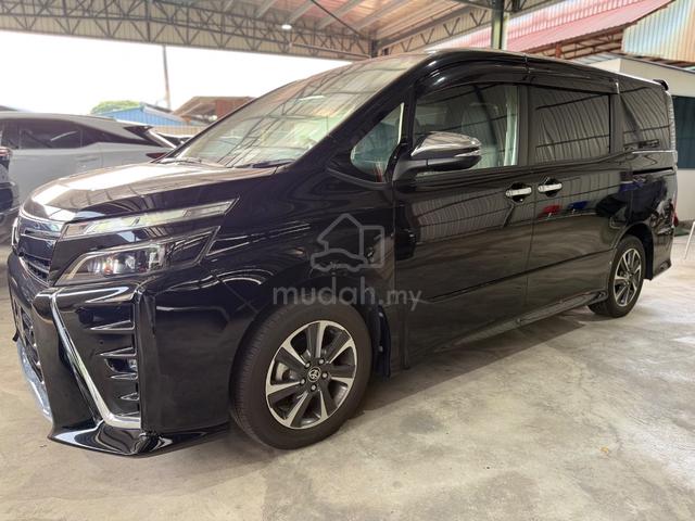 2020 Toyota Voxy Kirameki 2 Low Mileage - 1