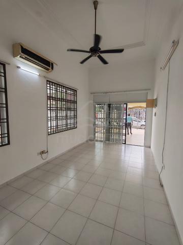 Kulai KCC Limited Single Storey Corner lot / For Rent 1