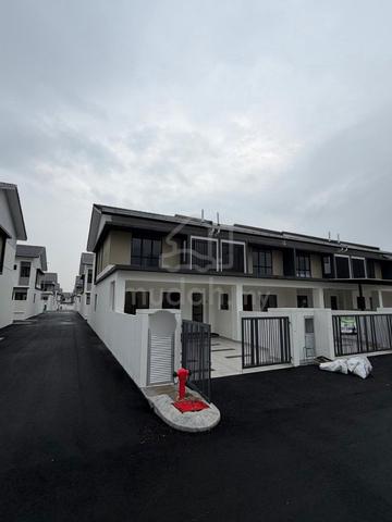 FULLY FURNISHED Double Storey or Rent Taman Forest Height Senawang 1
