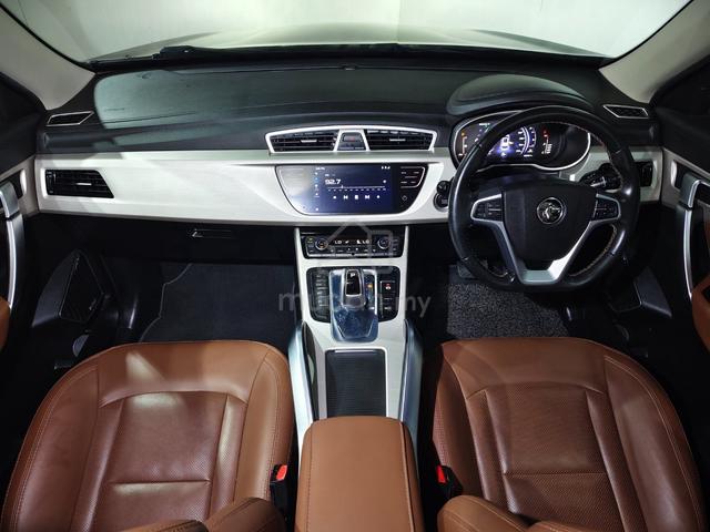 2021 Proton X70 1.8 Full Spec F/Service Like New - 3