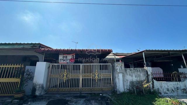 Gopeng single storey terrace house for rent 1