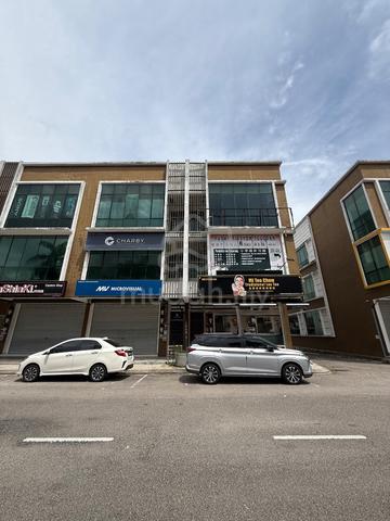 Taman Pulai Flora @ Skudai Three Storey (End Lot) Terrace Shop 1
