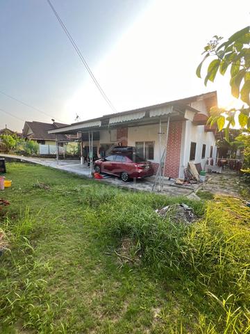 Banglo Jln lurah Kempas 1