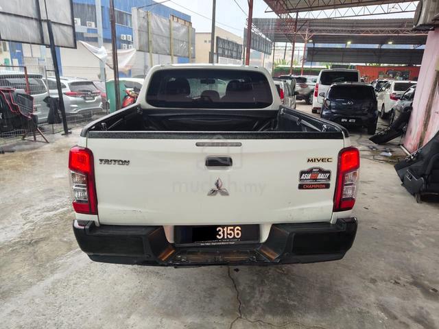 2023 Mitsubishi TRITON 2.4 VGT (A) 4X4 LOAN PENUH - 4