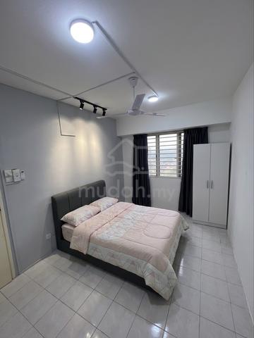 subang condo master room 1