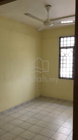 Taman Kosas Flat (Jalan Kosas 3) 1