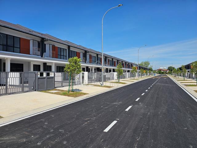 Double Storey Casira Bukit Raja 2 1