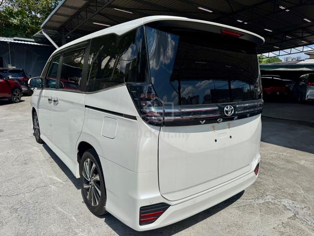 2023 Toyota VOXY 2.0 S-Z 3 LED 2Pd Free 8Year Wrty - 2