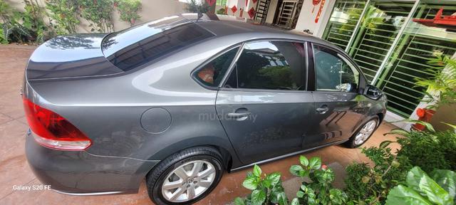 Volkswagen Polo Sedan 1.6 (A) Low Mileage F/Servic - 3