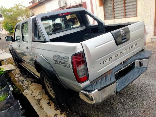 Nissan Frontier 2.5 Manual Turbo Very Good Cond - 2