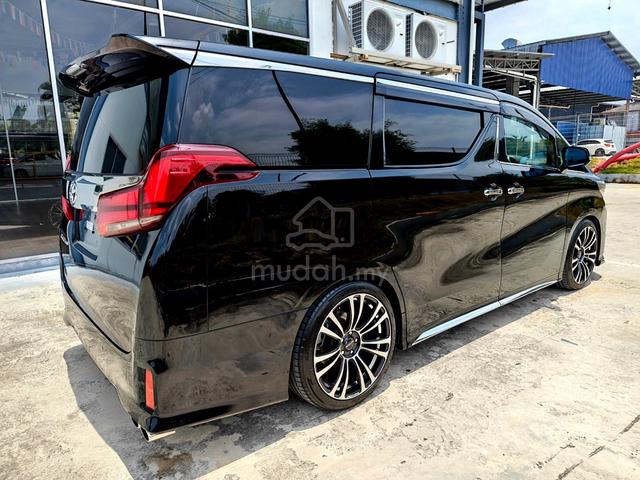 Toyota Alphard 2.5 S Type Gold 2022 Sunroof 20"RIM - 4