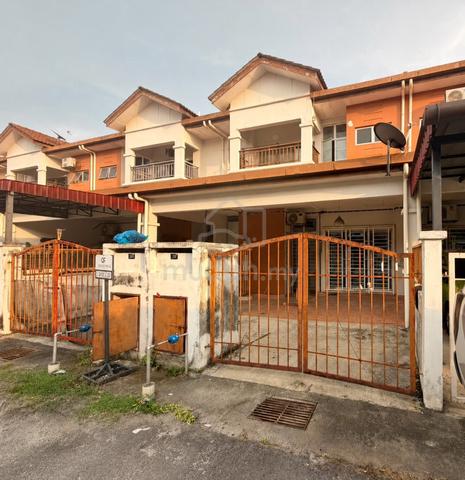 TOWNHOUSE GROUND taman seri alam saujana utama 1