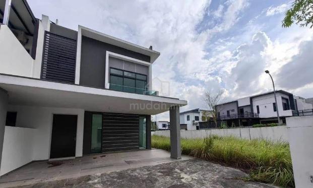 Seremban Corner lot 28 x 70 FULL LOAN 1900 1