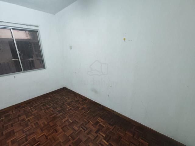 Pangsapuri Garden City Block Begonia 1