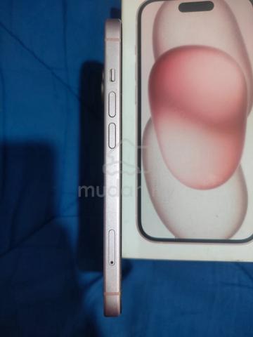 Apple Iphone 15 - photo 3 of 4