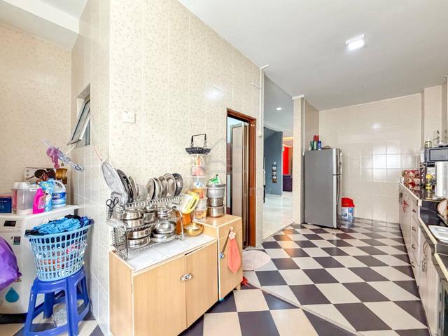 Double Storey Terrace Taman Damai Utama, Bandar Kinrara, Puchong, 1