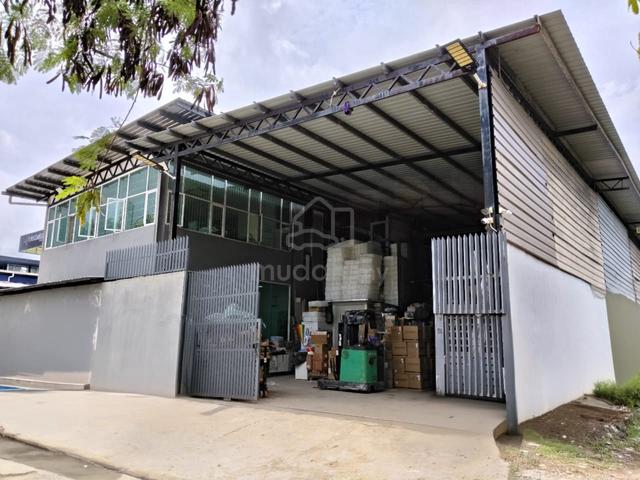 Semi-D Warehouse cum 2-stry office showroom for Sale 1