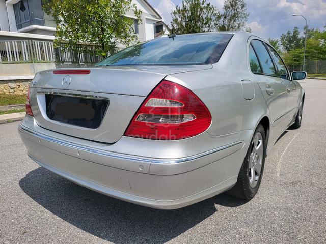 Mercedes Benz E240 (A) 1 OWNER ORIGINAL CONDITION - 4