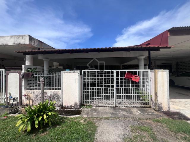 Teres setingkat Alor akar renovated Kuantan pahang 1