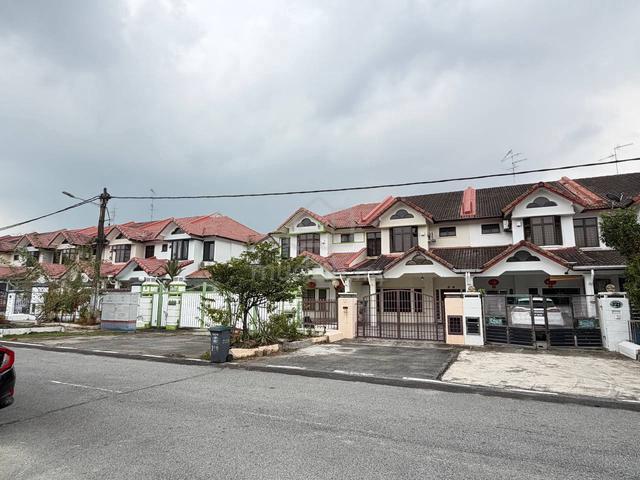 Taman Perling, Jalan Layang,2-storey Terrace 22x75 with Gated & Guarde 1