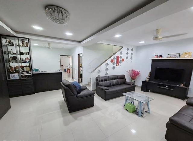 Double storey taman kepong fully renovated freehold 1