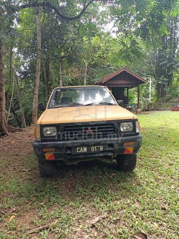 1997 Mitsubishi L200 Manual Transmission 2.0 - 2