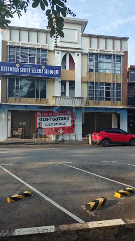 ROOM FOR RENT ~Taman Pesona (Town)    1