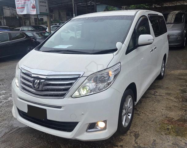 2013 Toyota ALPHARD 2.4 G FL 2 Power Door & Boot - 3
