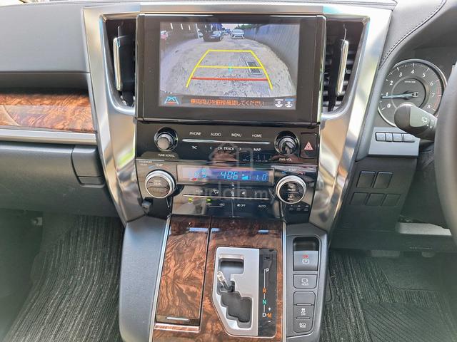 2022 Toyota ALPHARD 2.5 X 8 SEATER 2 PowerDoor - 4