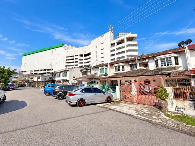 [Next to 1 Shamelin] Pandan Perdana 2-Storey Terrace For Sale 1