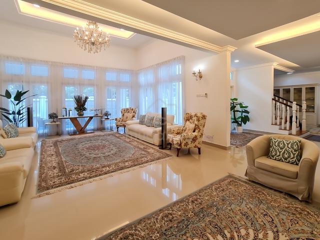 EXCLUSIVE 2.5 Storey Bungalow Seksyen 10 Shah Alam 2